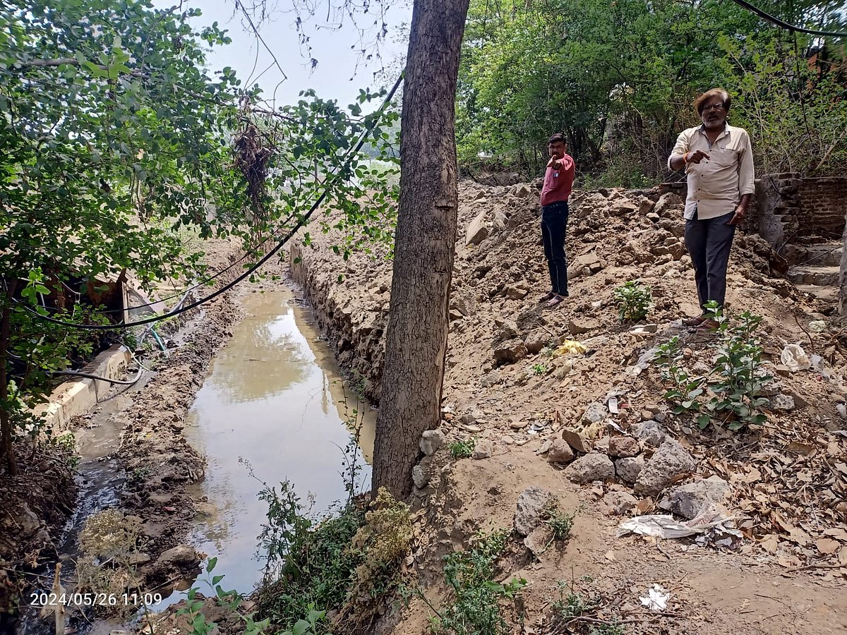 Madhya Pradesh: Civic Body Initiates Drain Construction Near Gangajhira
